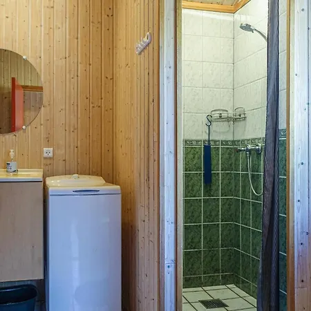 3 Bedroom Beautiful In Holiday home